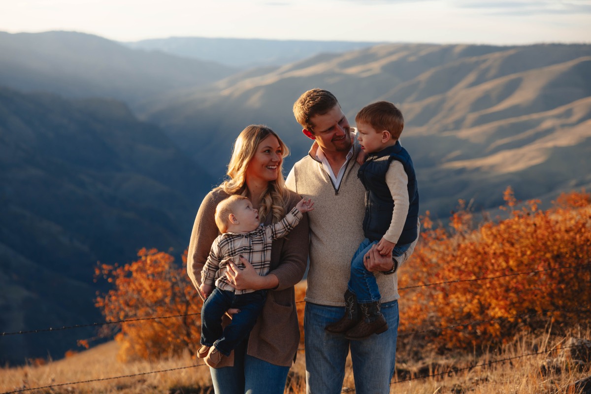 Idaho family photography by Sage and Spur