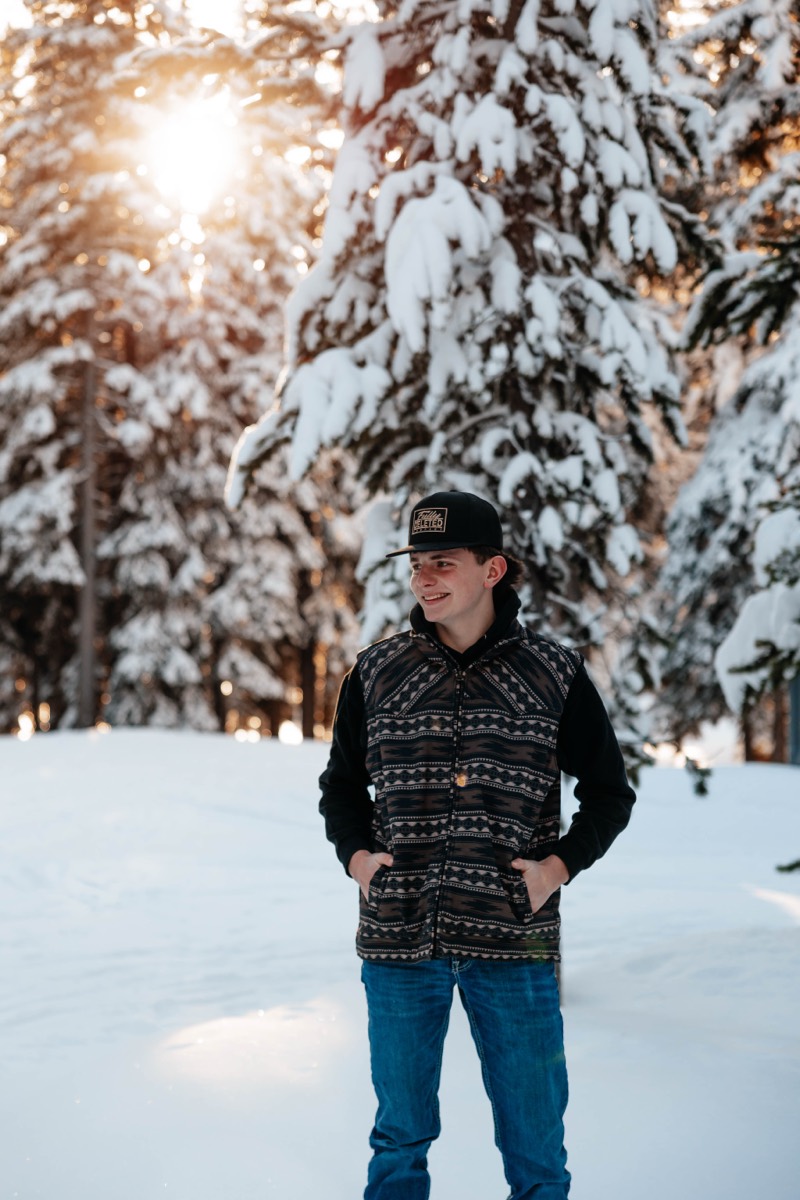 Idaho senior portrait by Sage and Spur