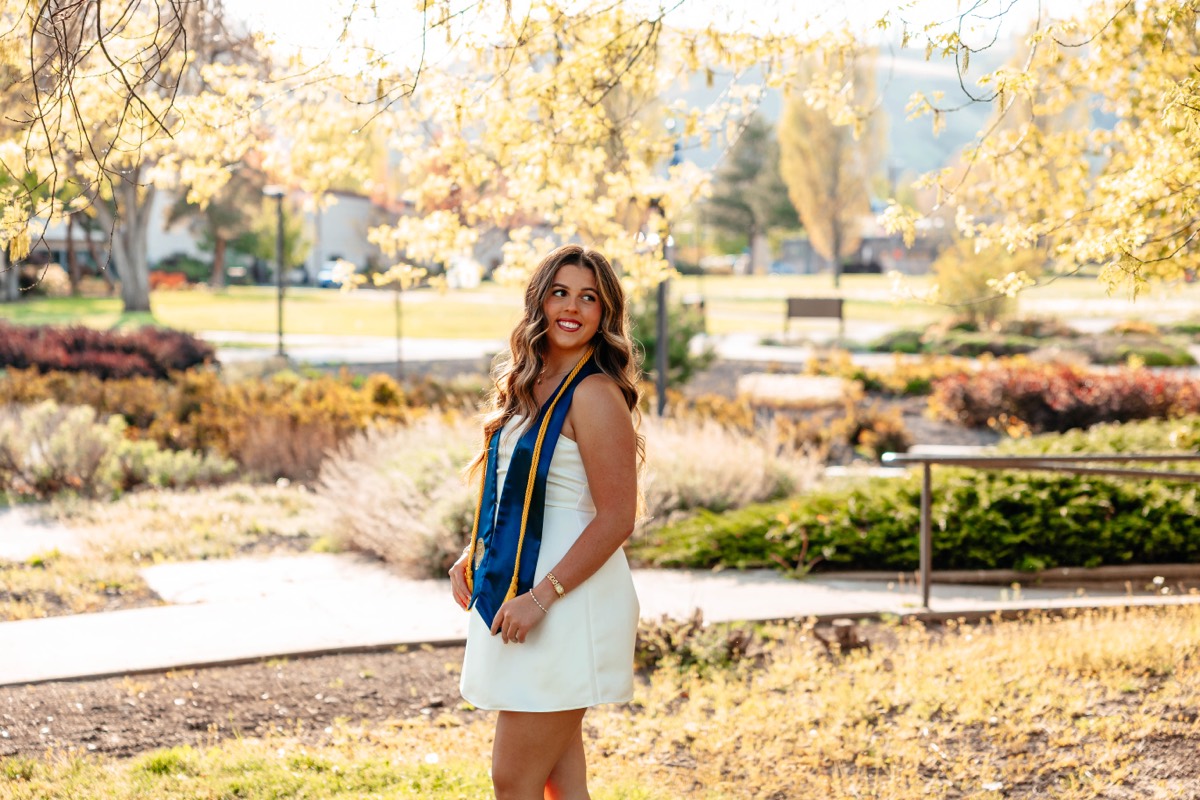 Idaho senior portrait by Sage and Spur